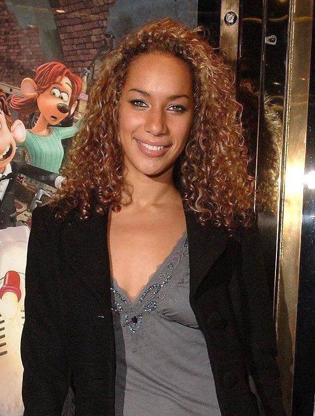 Leona Lewis in shop race row