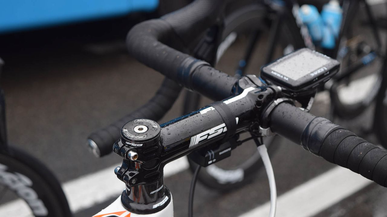 The 2.04 metre tall Conor Dunne races with a 150mm stem