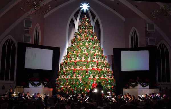 Earthworks Microphones Capture Singing Christmas Tree at Highland Baptist Church