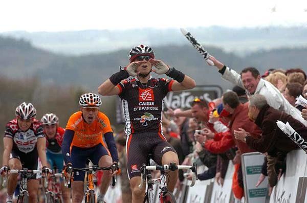 Alejandro Valverde (Caisse d'Epargne) enjoys the moment
