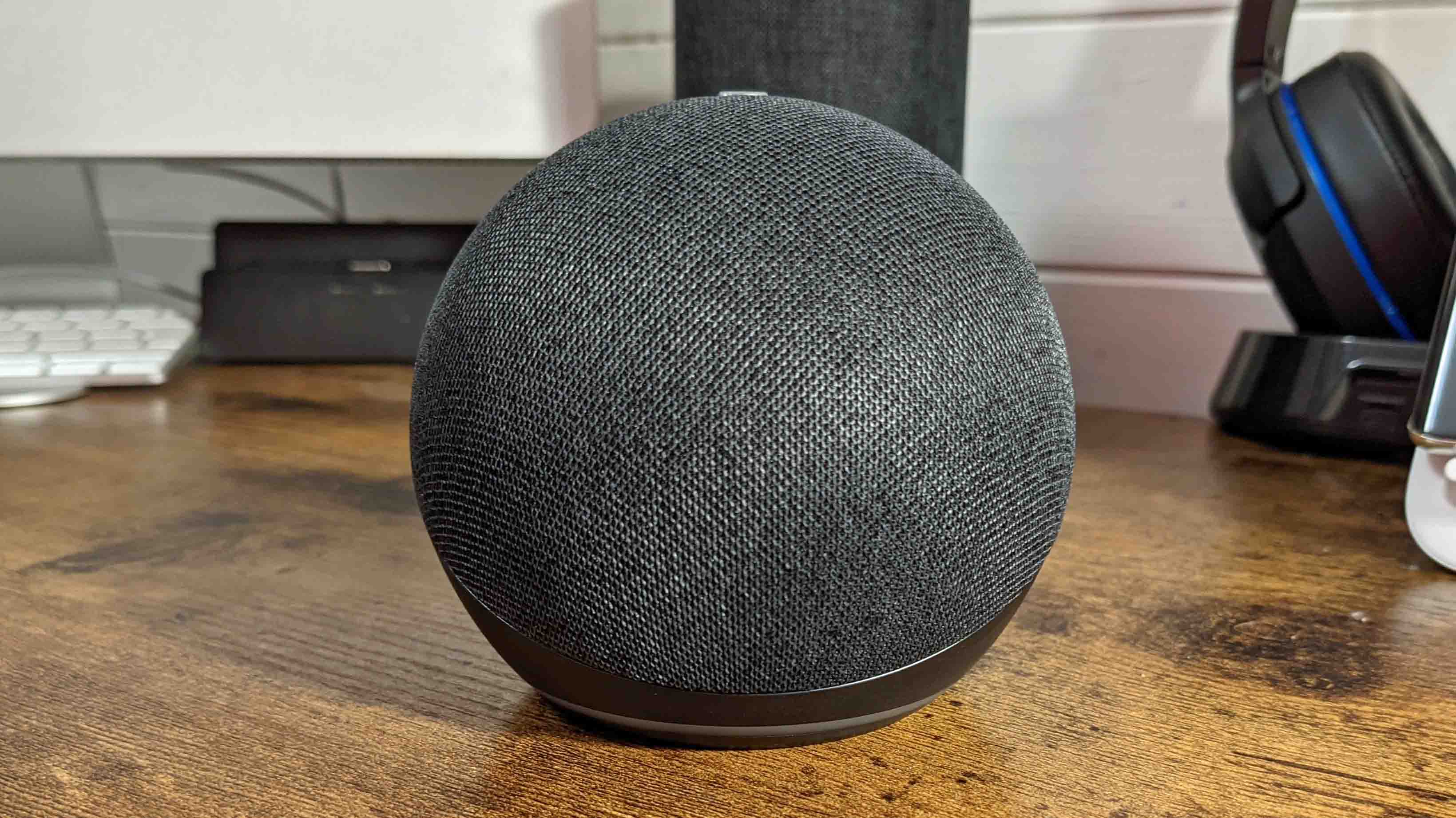 Amazon Echo Dot (4th gen) review: Amazon somes full circle