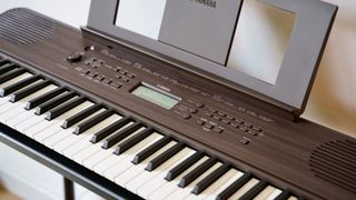 Yamaha PSR-E360
