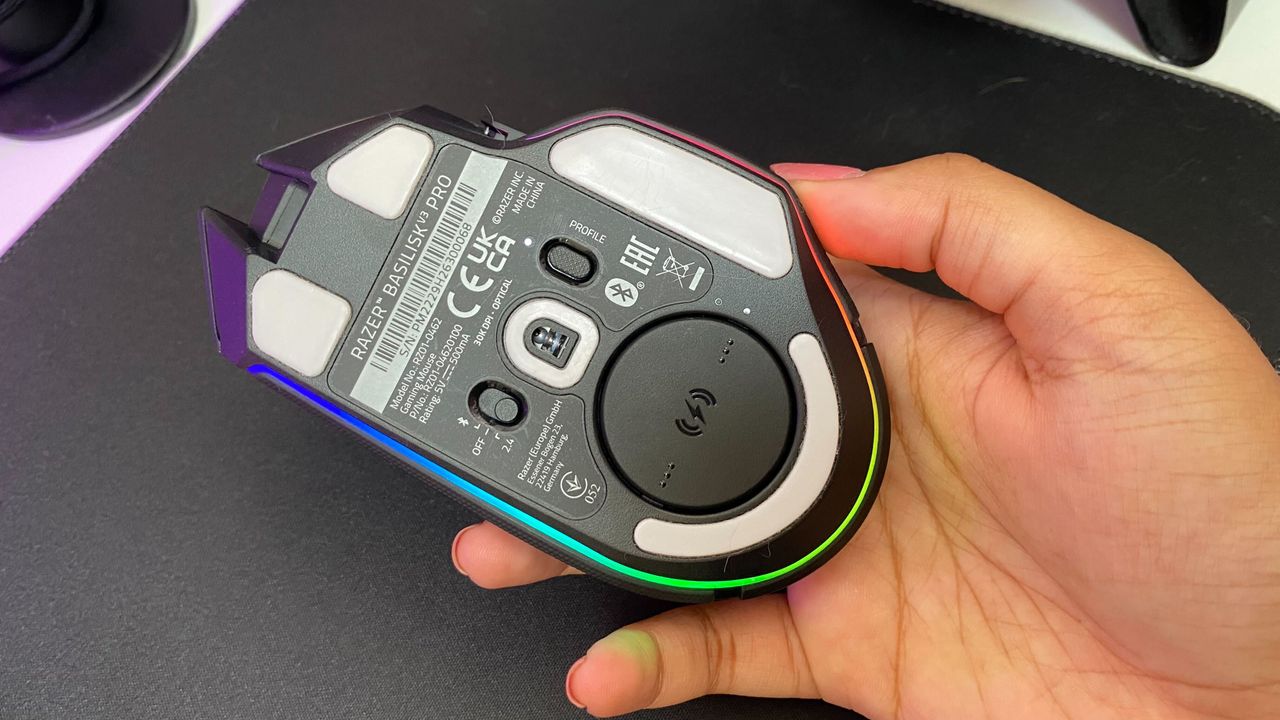 Razer Basilisk V3 Pro and the Mouse Dock Pro