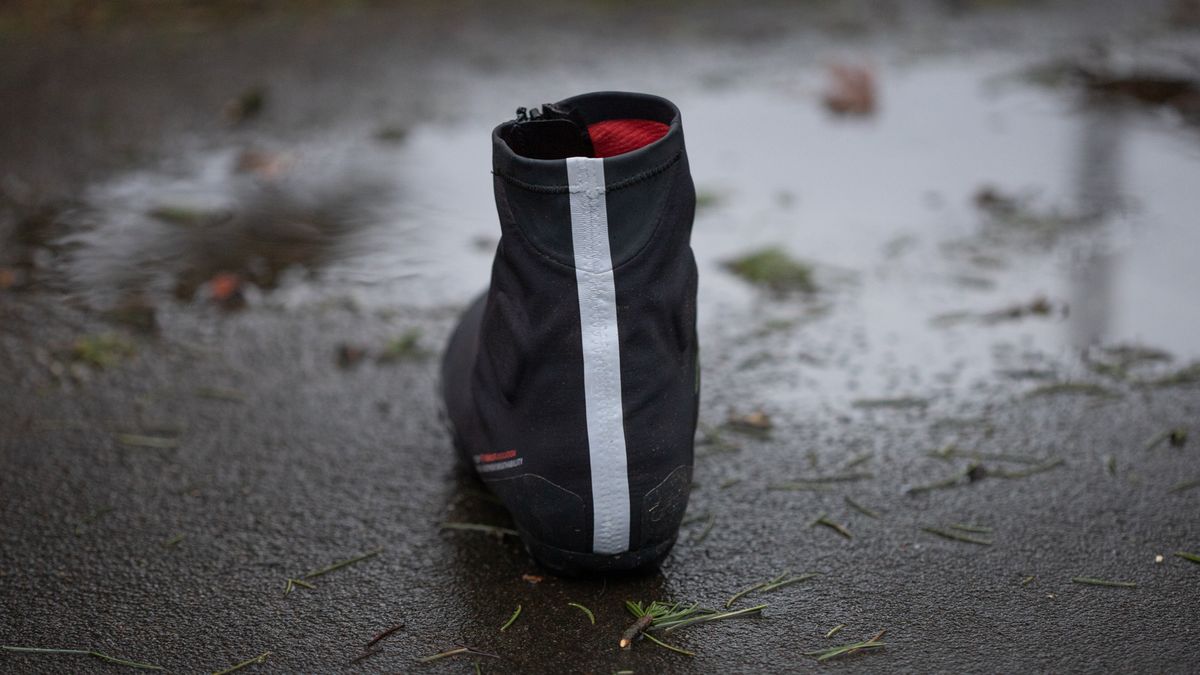 Giro Blaze winter cycling boots rear reflective strip