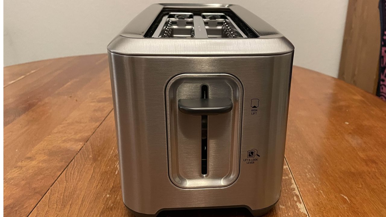 Breville Bit More 4-Slice Toaster side view
