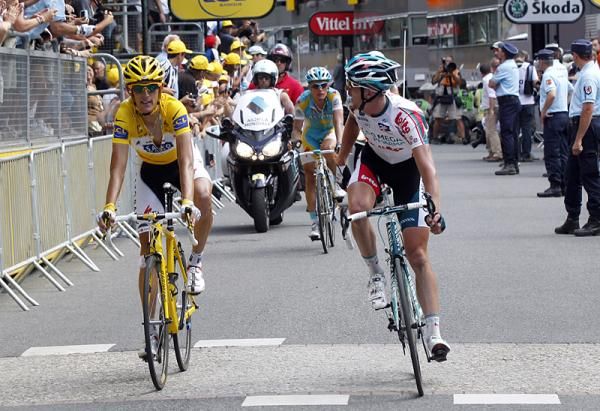 Andy Schleck (Team Saxo Bank) makes it to the finish after a tough day
