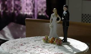 ee, wedding cake.jpg