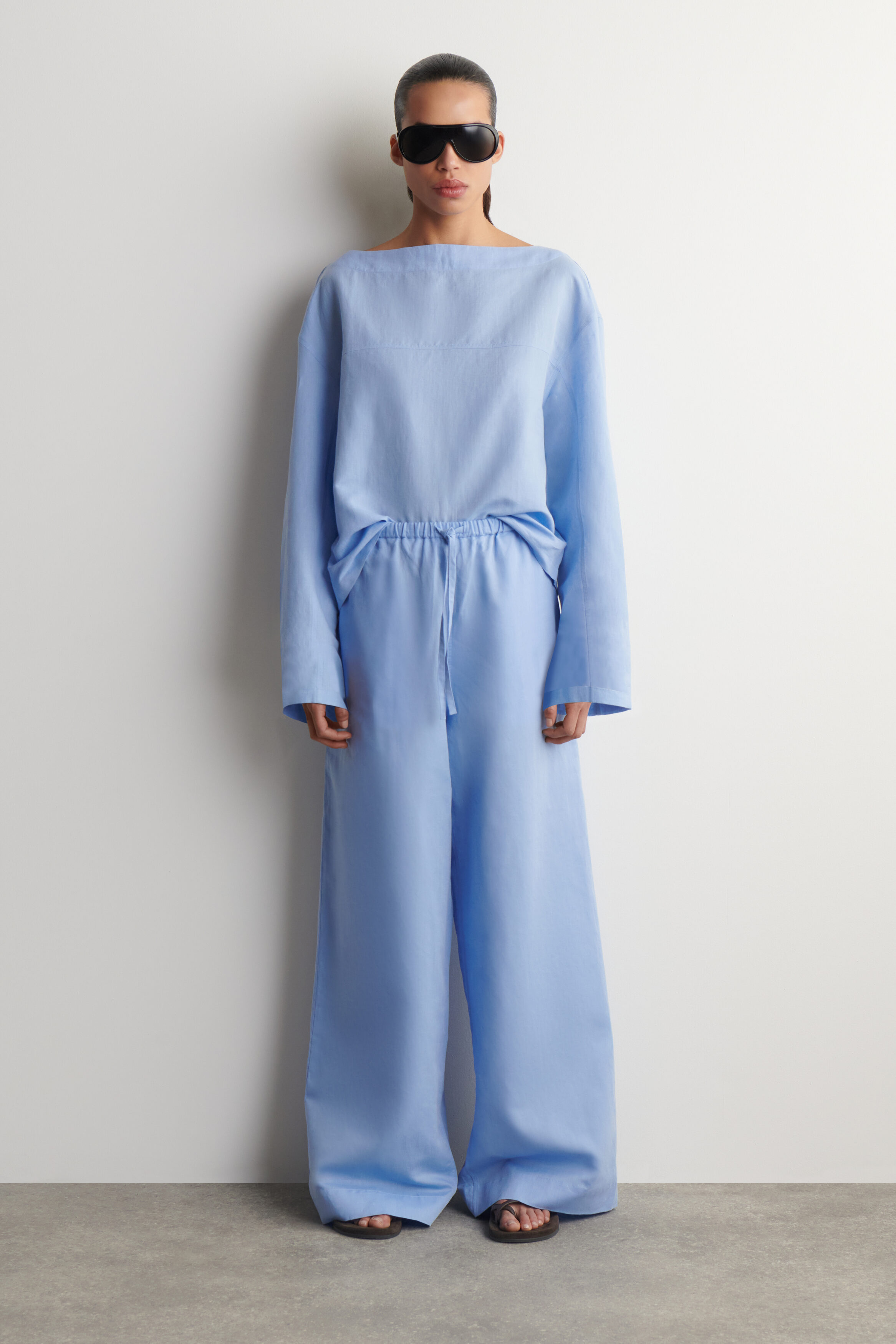 Wide-Leg Linen Drawstring Pants