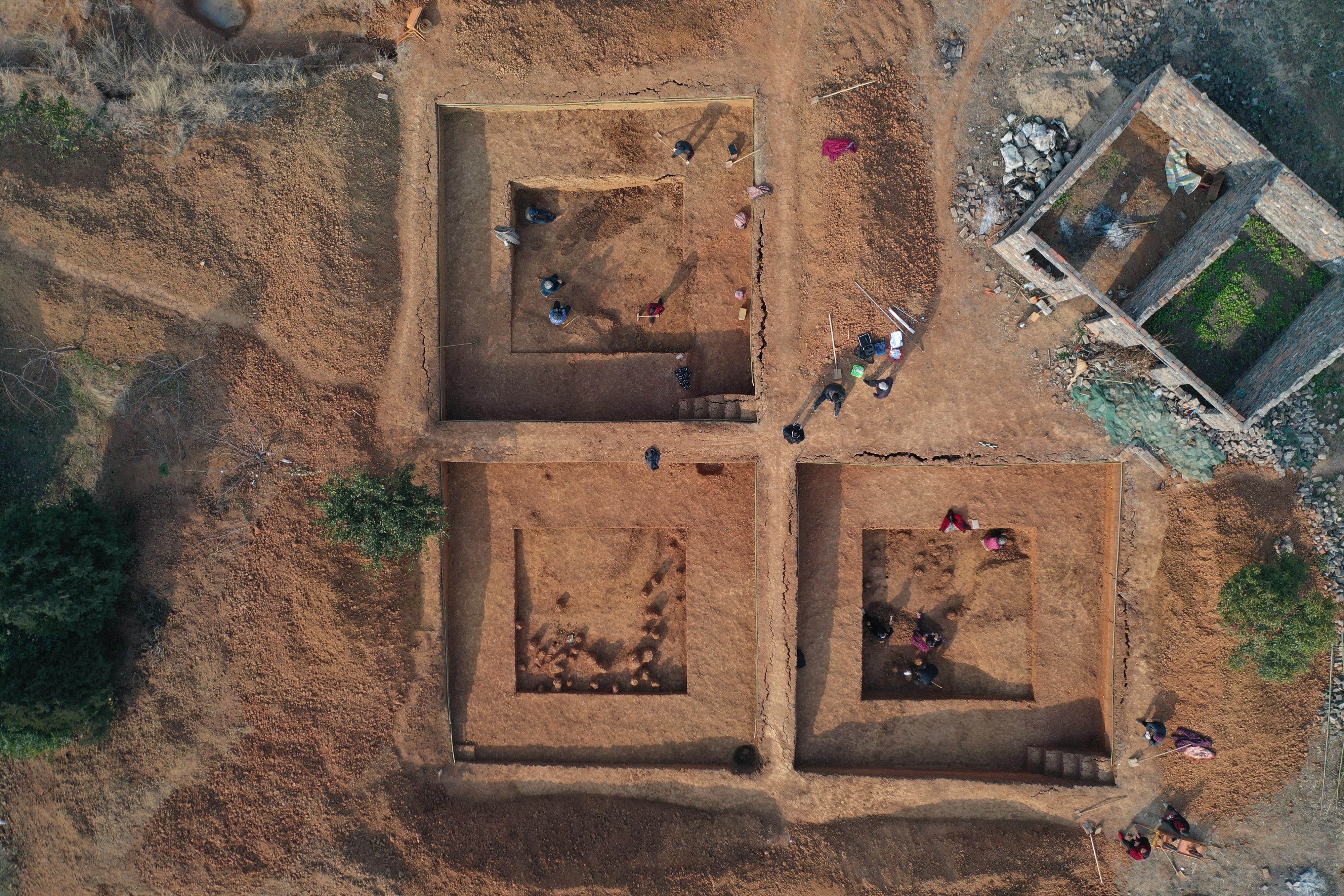 Aerial view of the excavation of Xigou site.