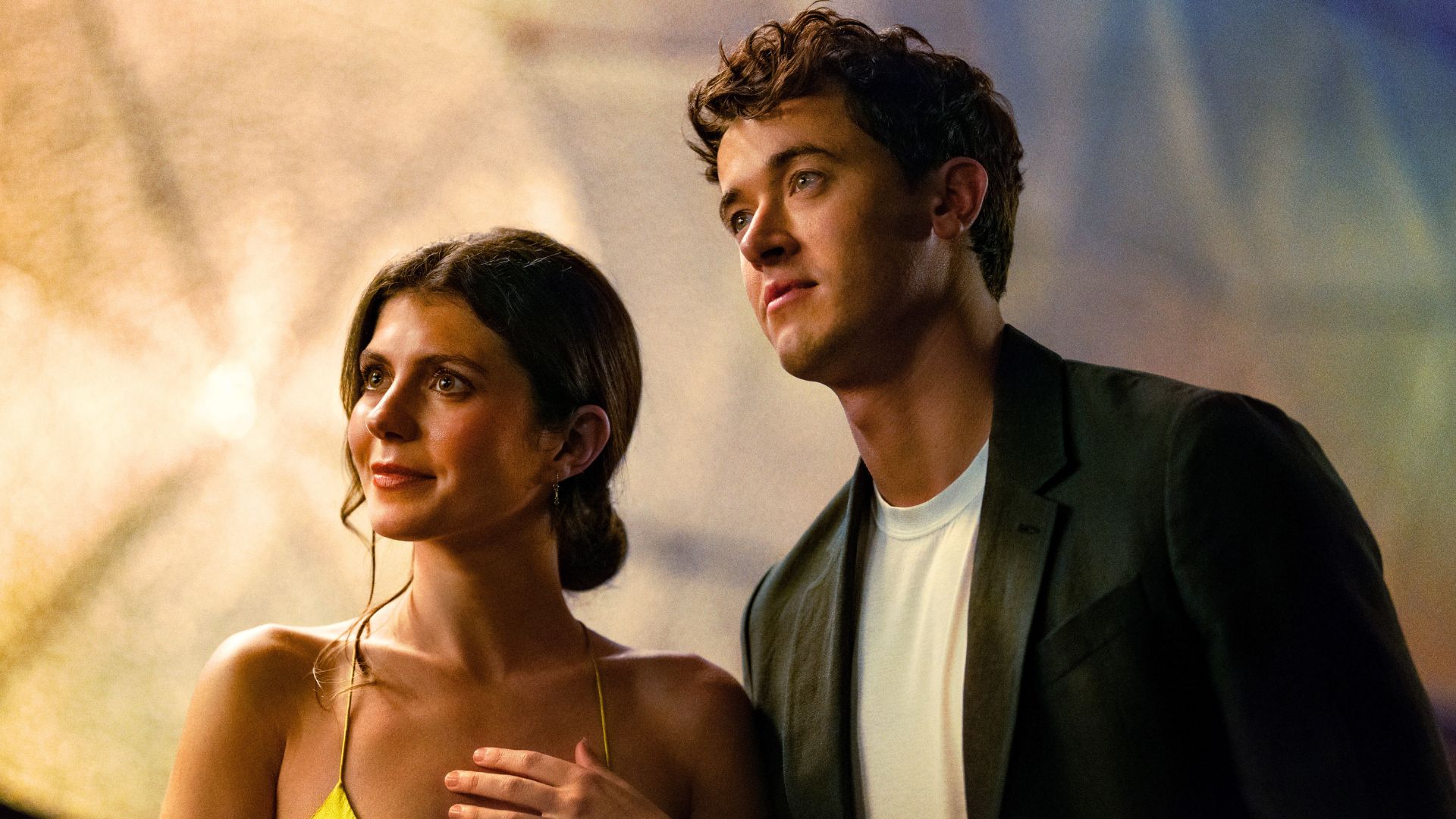 Emily Bader and Tom Blyth in People We Meet on Vacation