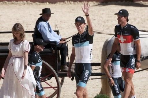 Andy Schleck comes in with Fabian Cancellara