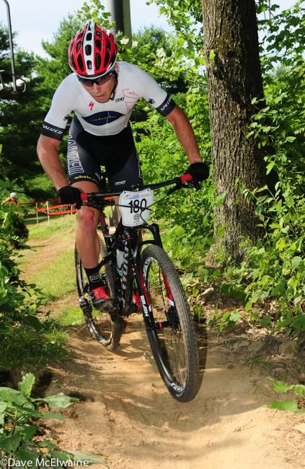 Sean Bennett (Specialized) riding to victory in the 17-18 race