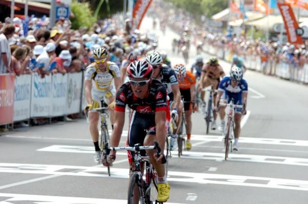 Luis Leon Sanchez (Caisse d'Epargne) finishes stage four