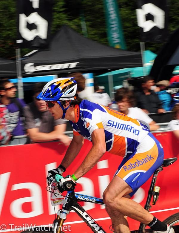 Adam Craig (Rabobank Giant) cruises into the finish.