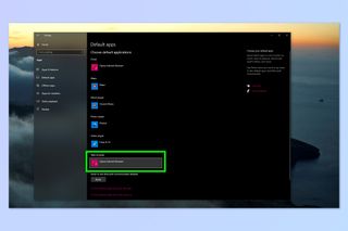 A screenshot showing how to change default browser on Windows