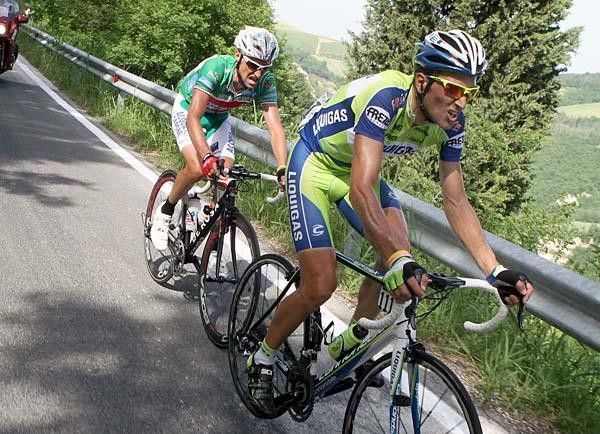 Ivan Basso (Liquigas) and Stefano Garzelli (Acqua &amp; Sapone)