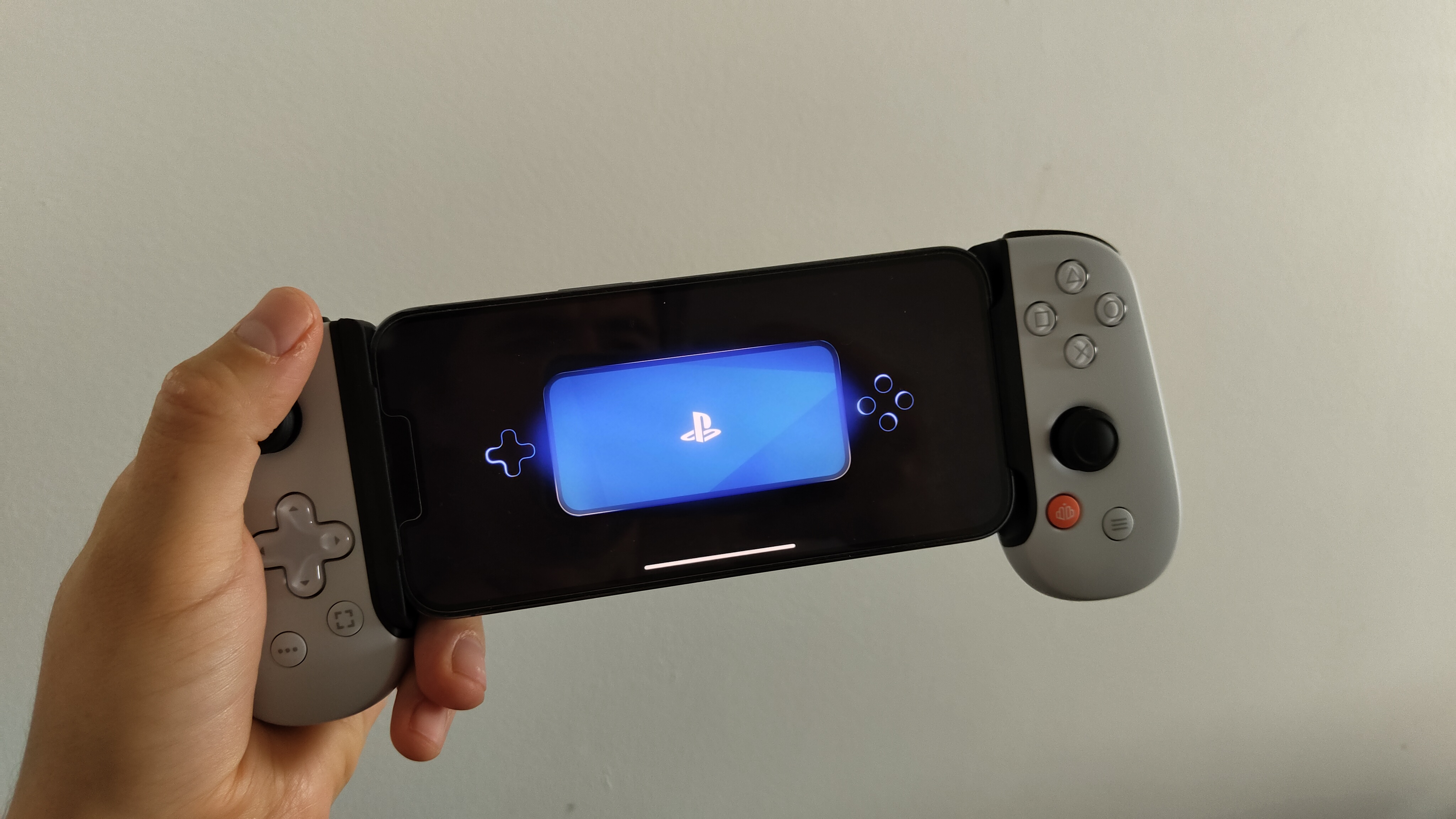 DELA DISCOUNT XwmyCpgqvfgk7TPk9tigSk Here is PlayStation’s first mobile gaming device in years — a special Backbone One for iPhone DELA DISCOUNT  