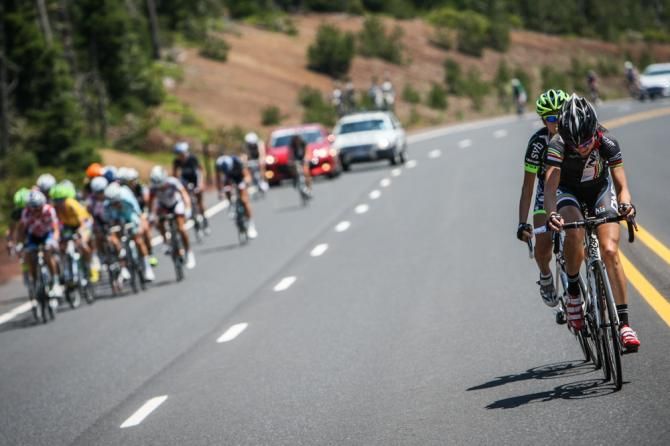 A small break gets off the womens field on the final climb.