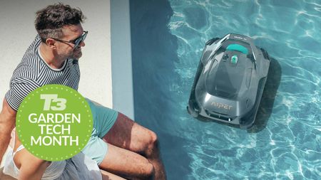 Aiper Seagull Plus robotic pool cleaner