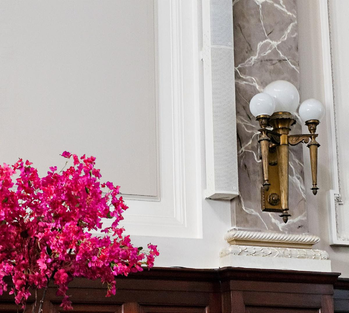 Renkus-Heinz audio transforms the Art of Living's central sanctuary.