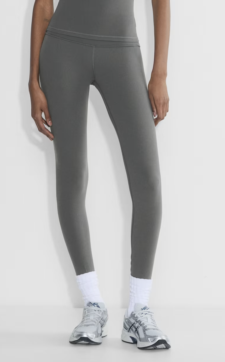 Aritzia, Butter Cheeky Hi-Rise 26" Legging