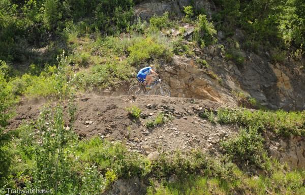 Georgia Gould (Luna Pro Team) descends off the mountain on her way to victory