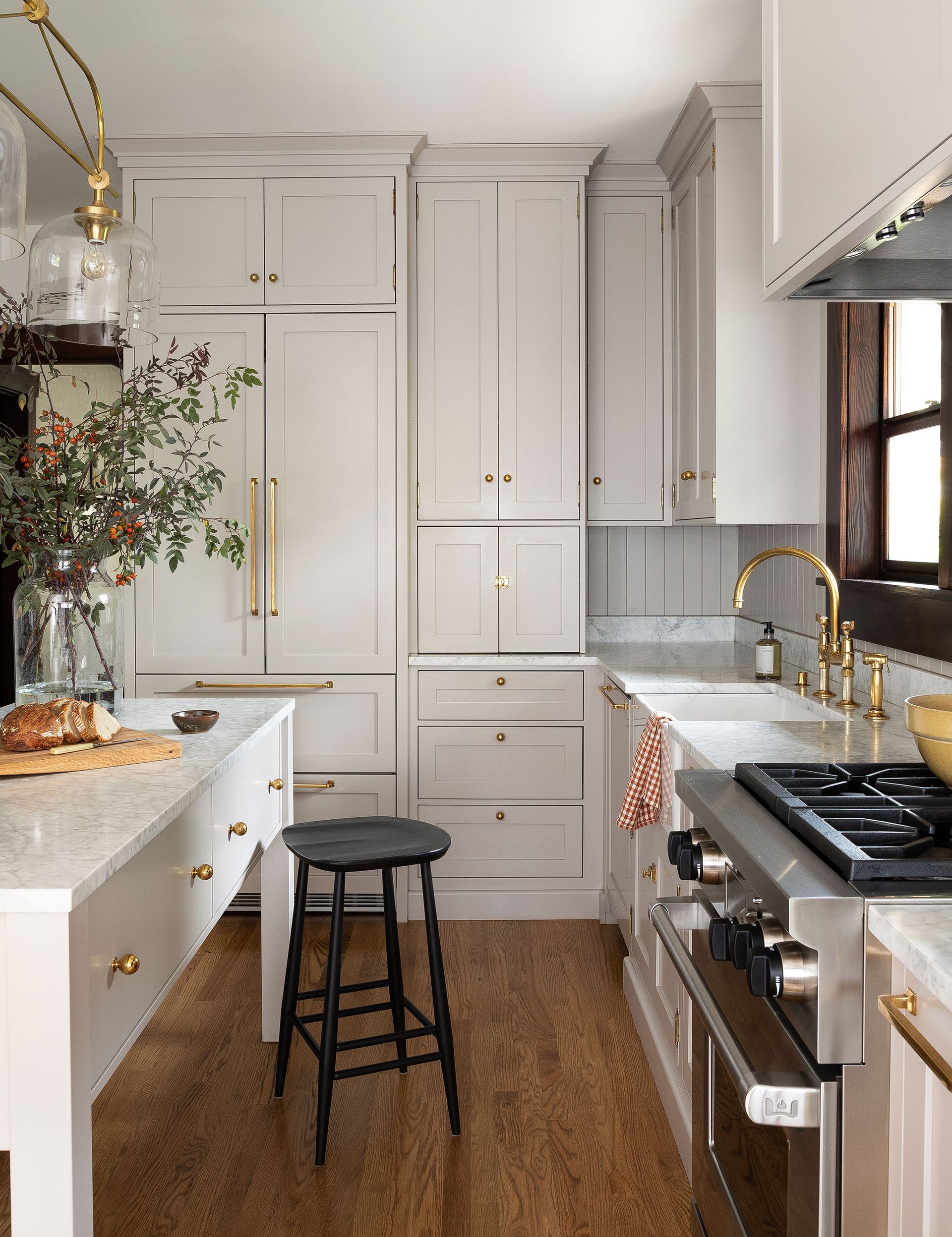 Outdated kitchen color trends: 5 colors designers despise