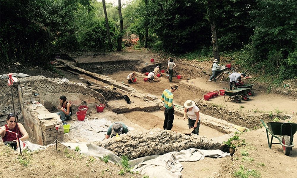 Archaeologists working at a villa built by the Roman Emperor Hadrian (reign A.D. 117-138) have discovered a building filled with art. 