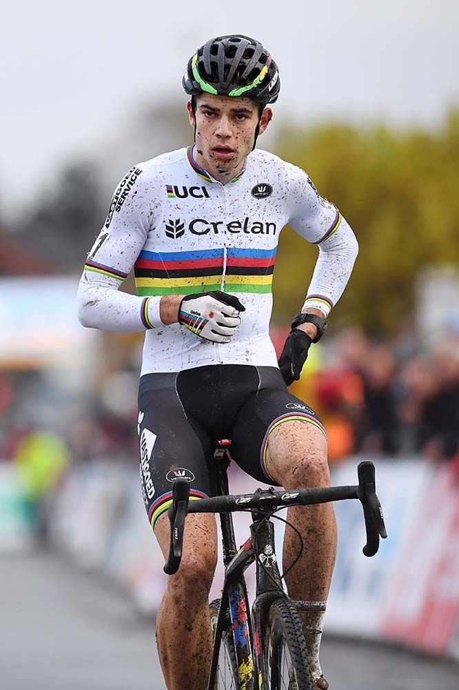 Wout Van Aert (Crelan-Vastgoedservice) was a disappointed second