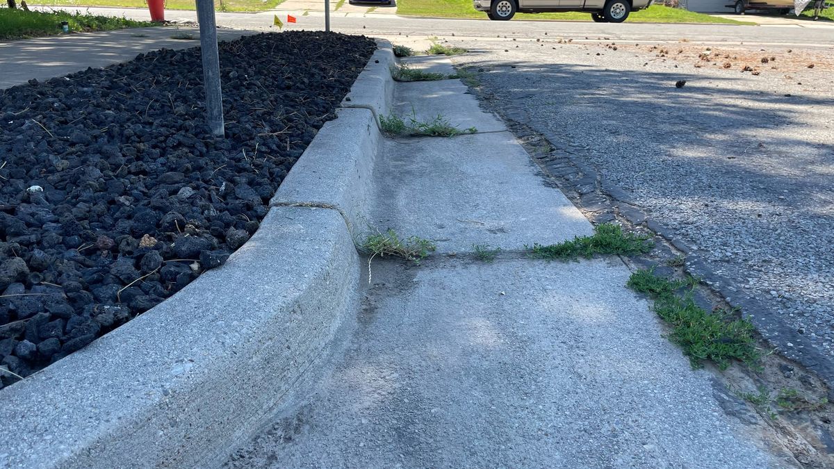 gutter after using the Greenworks Pro 80V leaf blower