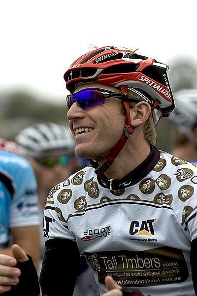 Phil Zajicek (Fly V Australia) from the USA awaits the start to stage three in Burnie.
