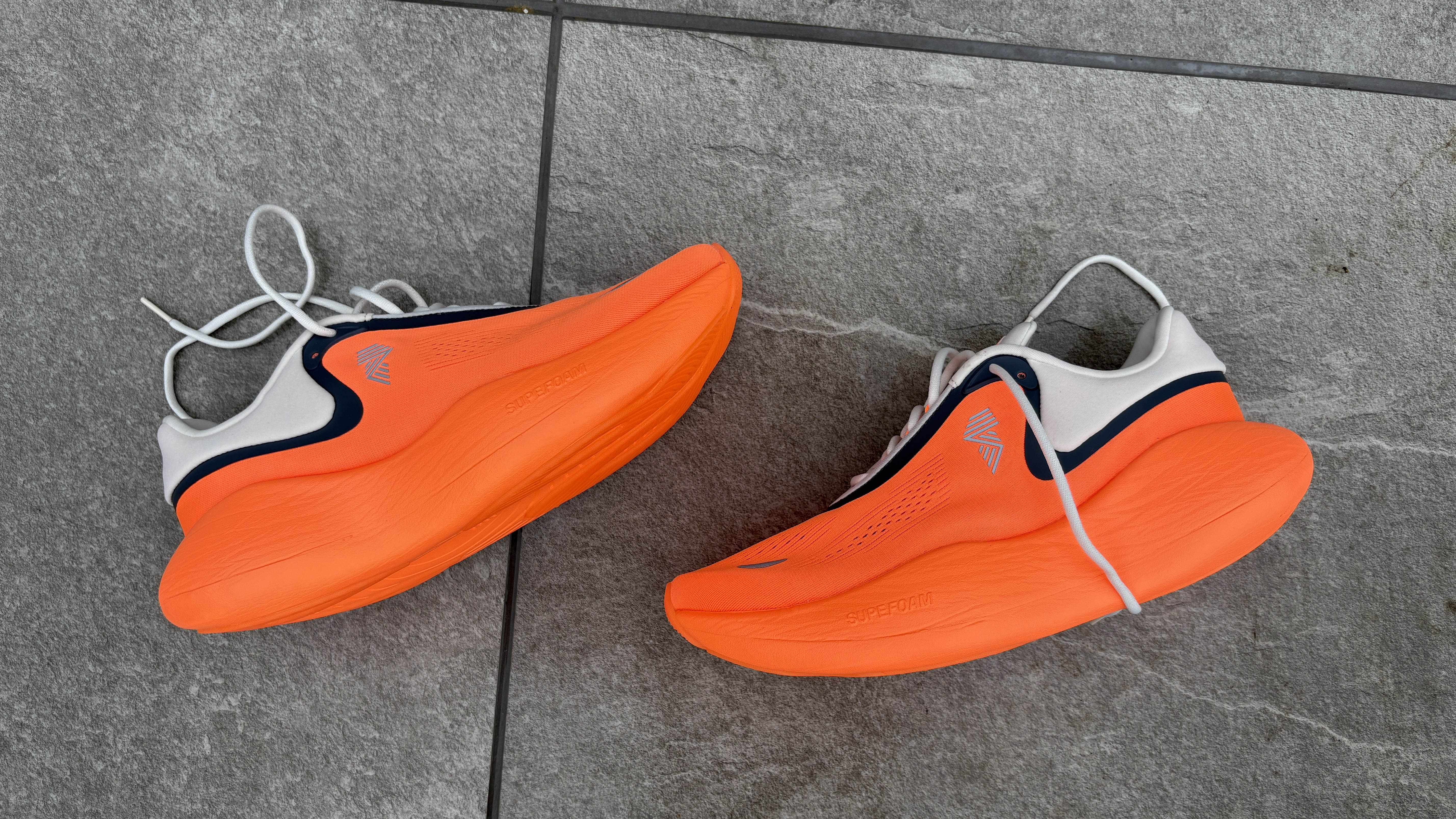 R.A.D UFO running shoes