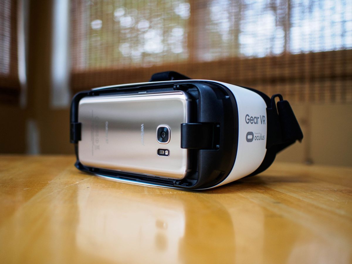 The Galaxy S7 and Gear VR make virtual incredible and affordable | Android
