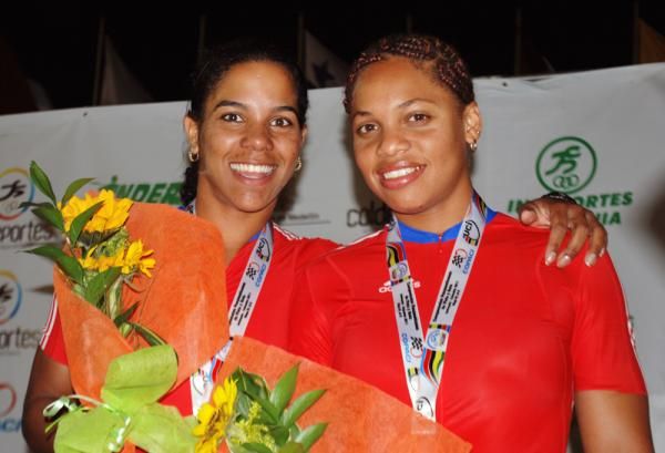 Lisandra Guerra and Arianna Herrera (Cuba) took bronze in the team sprint.
