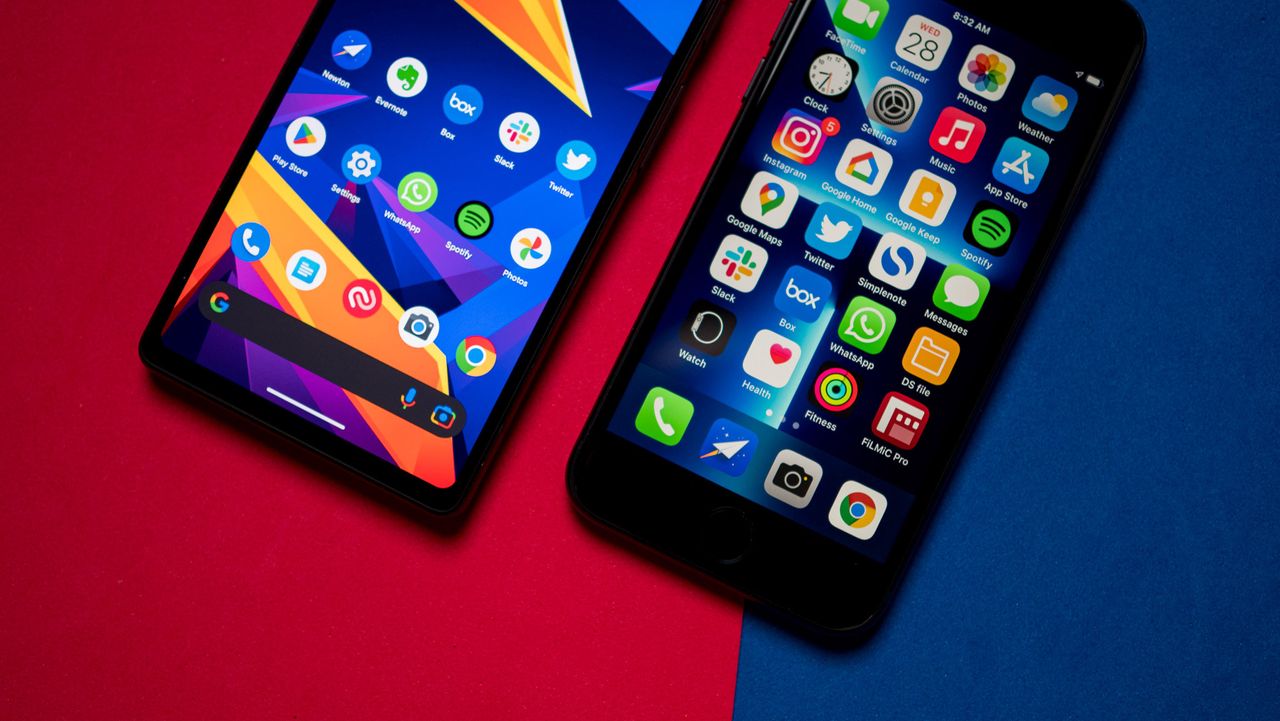 Google Pixel 6a vs. Apple iPhone SE 2022