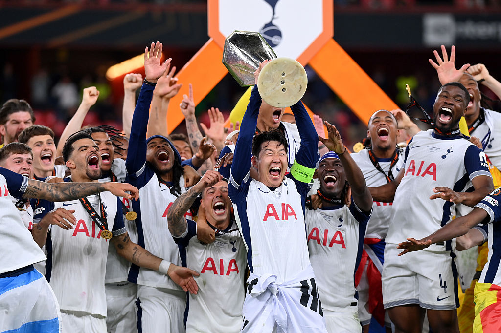 Tottenham lift the Europa League trophy after defeating Manchester United 1-0 in Bilbao, May 2025