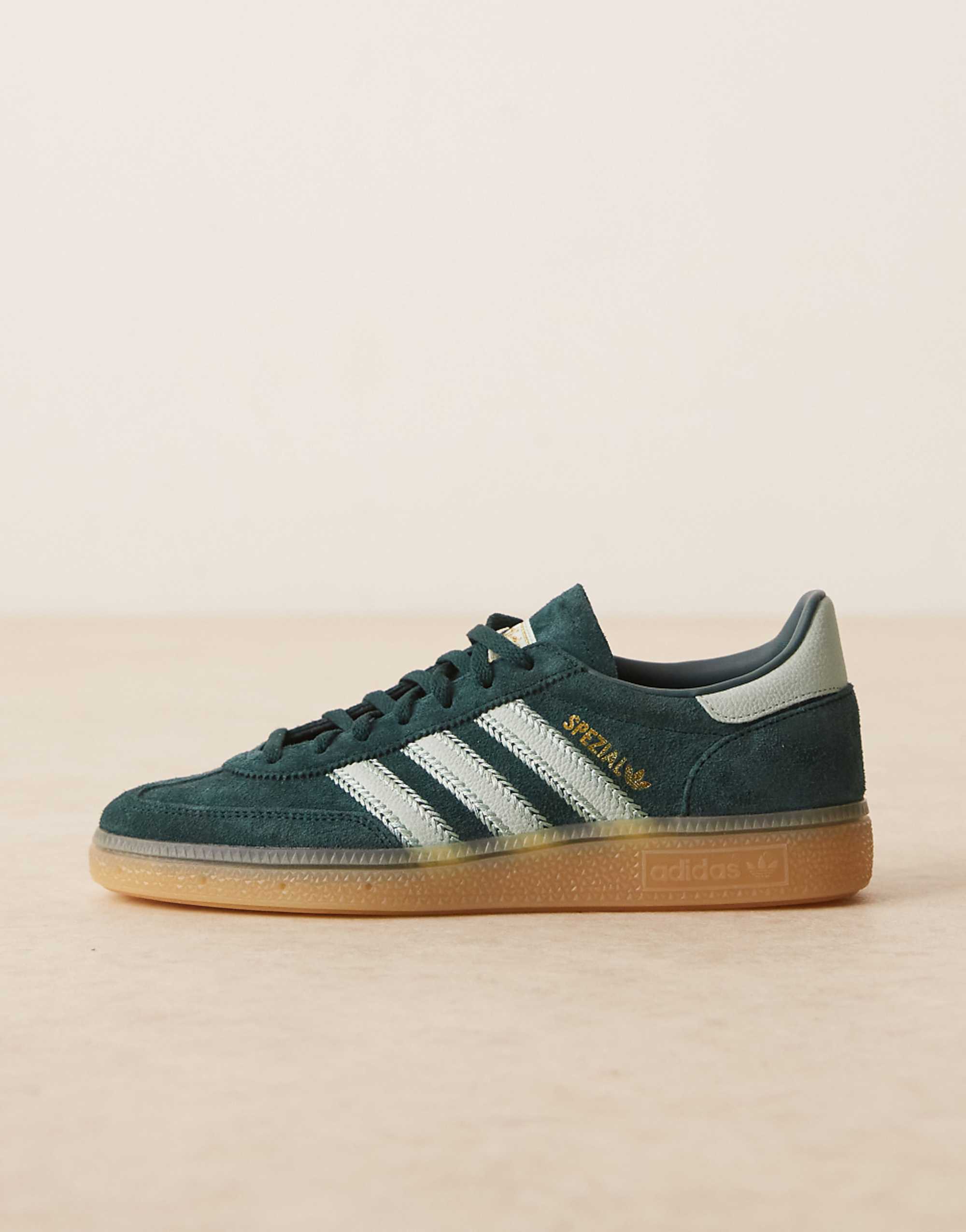 Adidas Originals Handball Spezial Trainers in Dark Green With Gum Sole