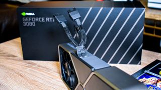 Grafikkortet GeForce RTX 3080 fra Nvidia med sort æske