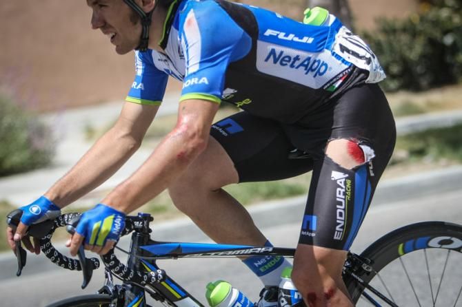 Cesare Benedetti (Netapp-Endura) makes his way back after a crash.