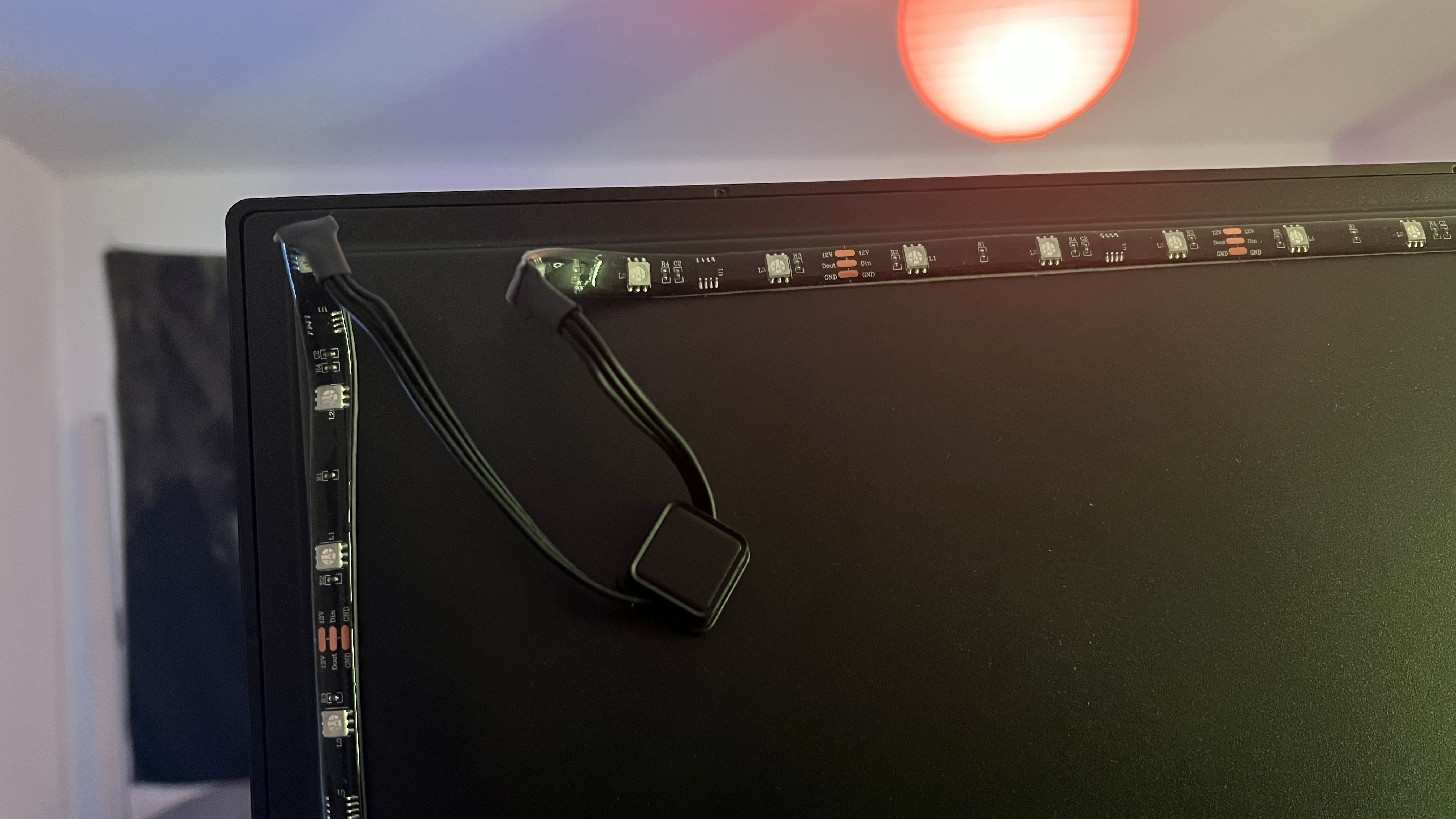 WiZ HDMI Sync Box with TV Backlight