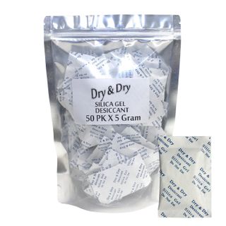 An example package of silica gel desiccant packs. Moisture and filament don't mix!