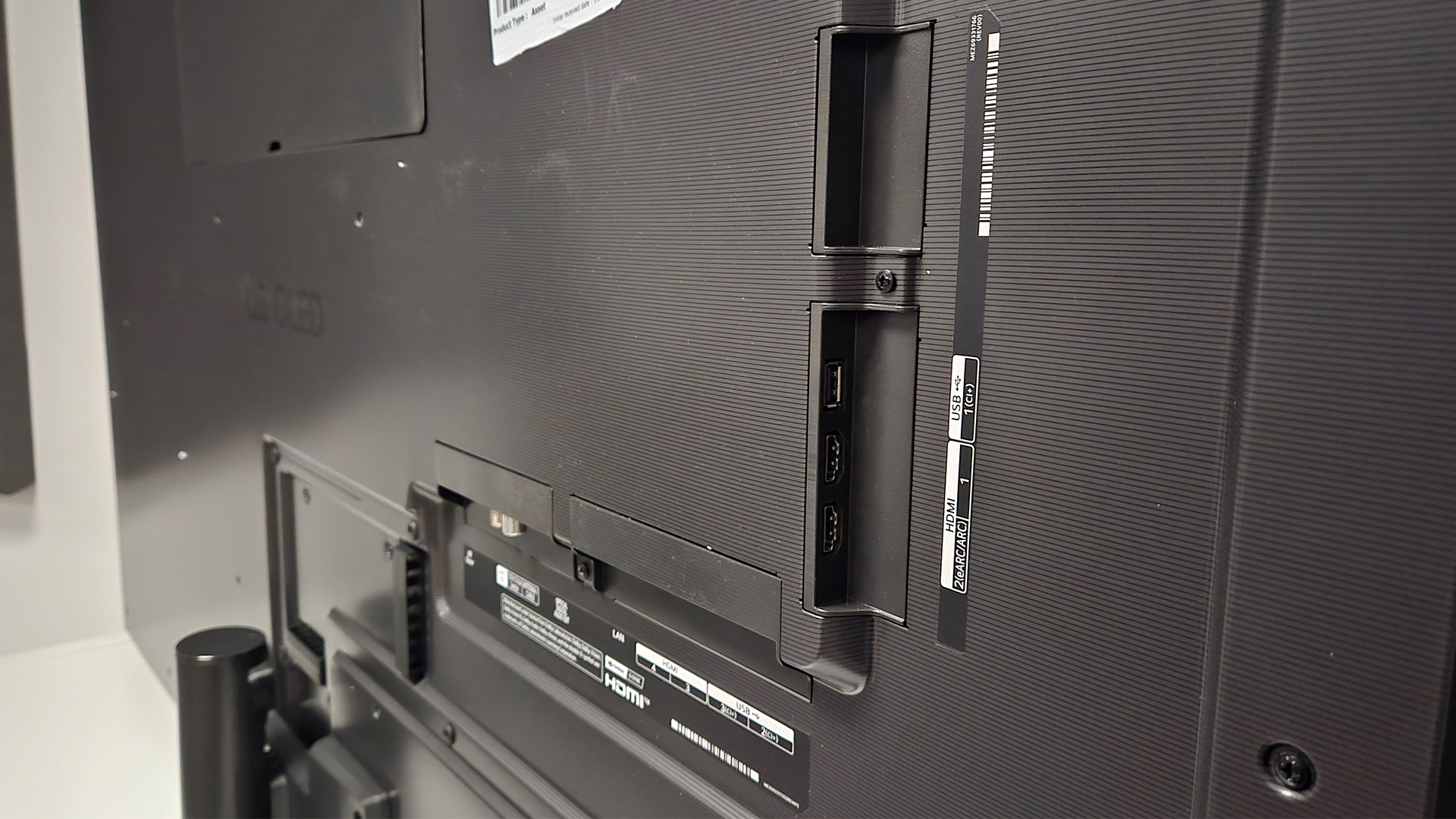 LG G6 (OLED65G6) OLED TV, rear of set showing connections