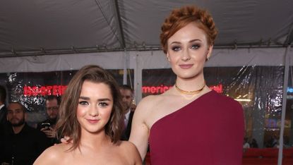 Girls Maisie Williams Sophie Turner red carpet