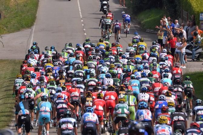 An attack off the front of the bunch