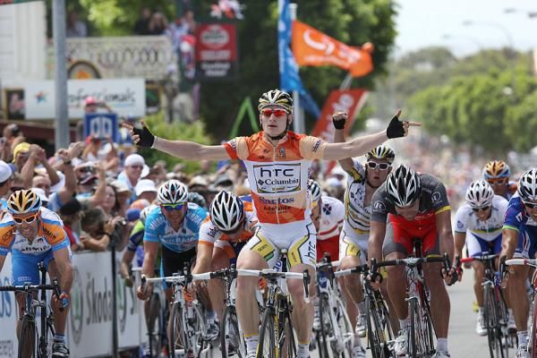 The finish sprint into Goolwa with Andre Greipel once again victorious.