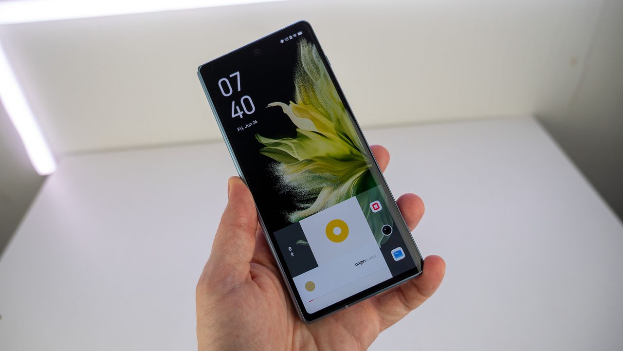 Vivo X Fold fingerprint sensor (outer display)