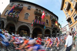 The World Championship peloton races through Mendrisio, Switzerland on Sunday.