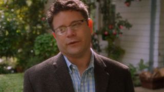 Sean Astin wearing glasses in NCIS