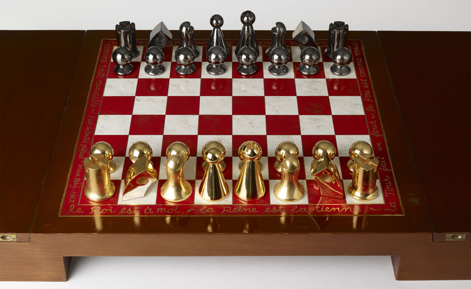 The Move-Based Chess Pieces Design – Chess Sets That Tell A Story!