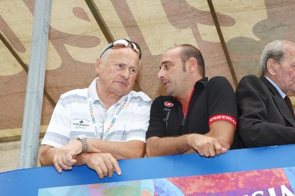 National coach Paolo Bettini survived an ultralight plane accident to arrive at the race.